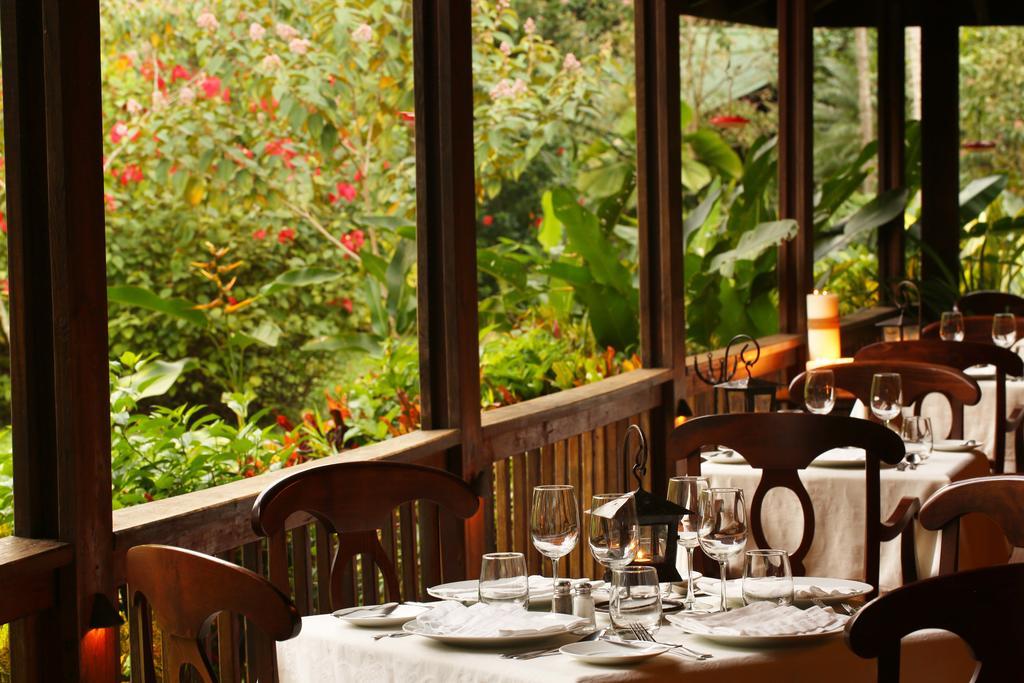 The Lodge & Spa At Pico Bonito El Pino Buitenkant foto