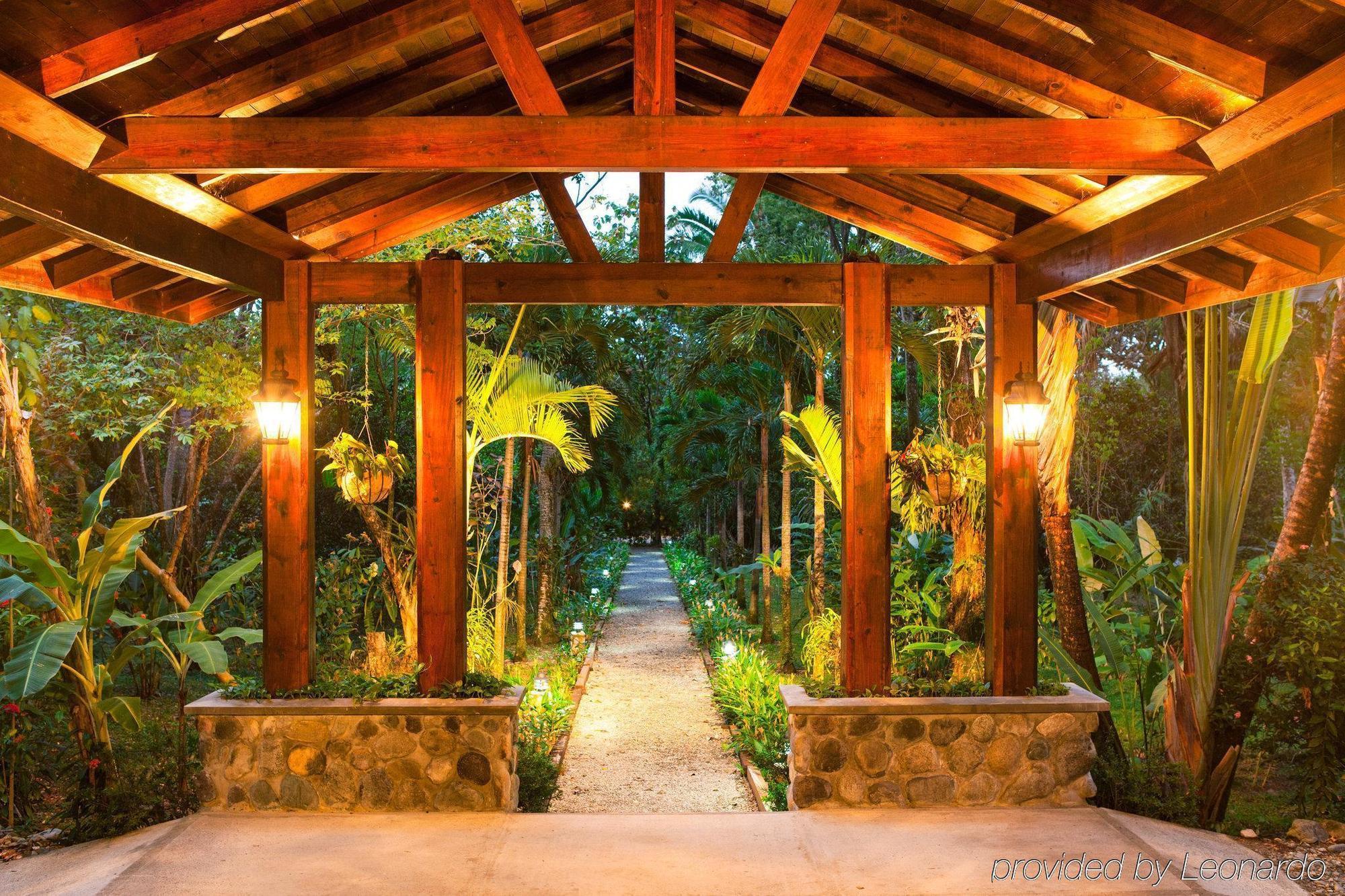 The Lodge & Spa At Pico Bonito El Pino Buitenkant foto