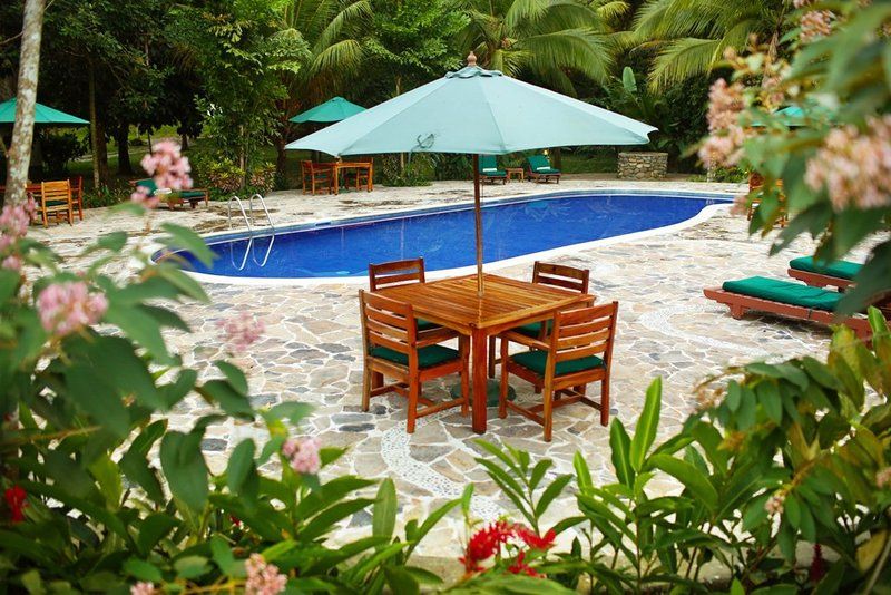 The Lodge & Spa At Pico Bonito El Pino Buitenkant foto